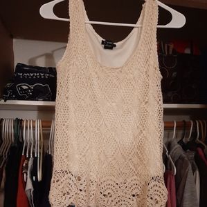 Lacey tank